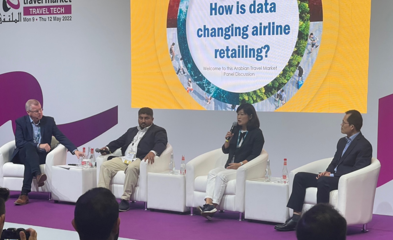 How is data changing airline retailing?